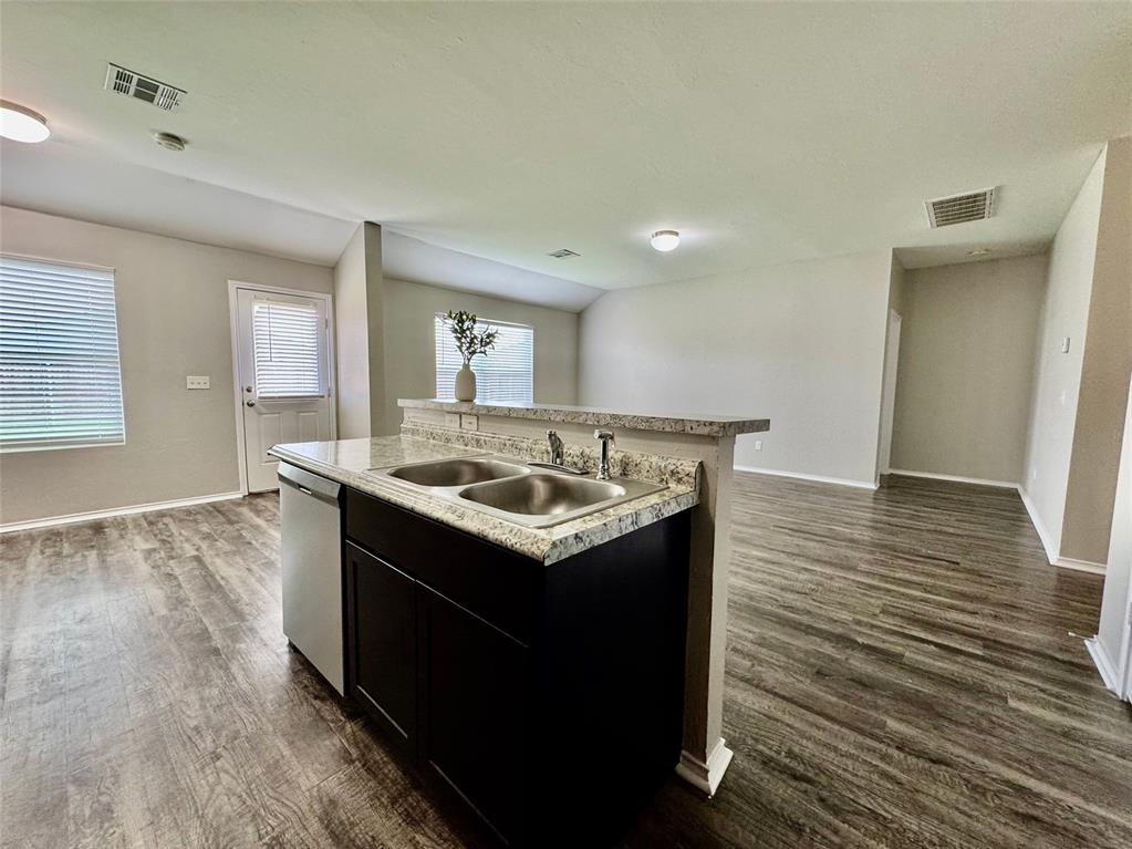 5303 Nicole Drive Property Photo 15