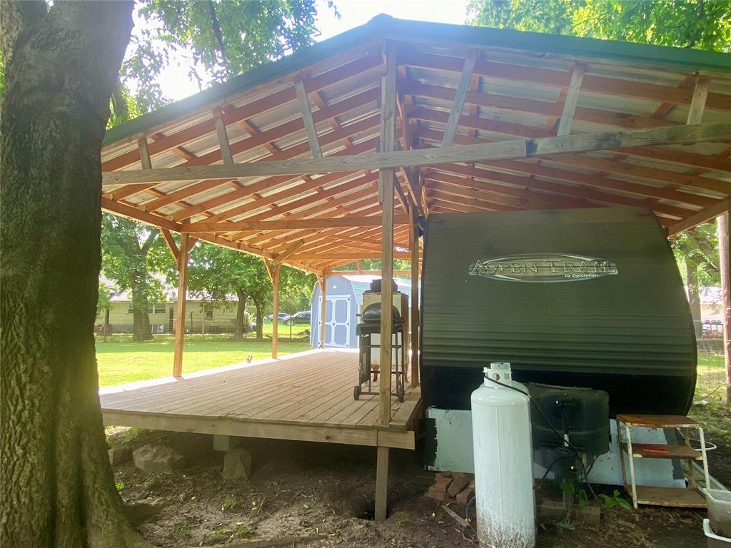 311 E Saint Louis Street Property Photo 6