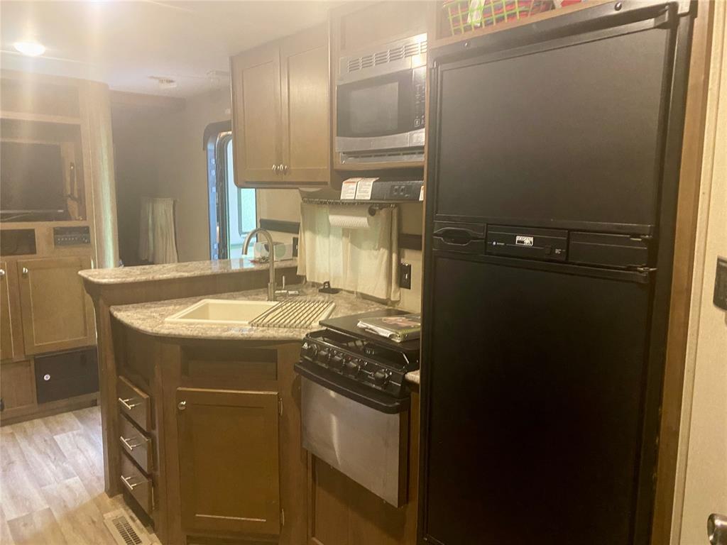 311 E Saint Louis Street Property Photo 19