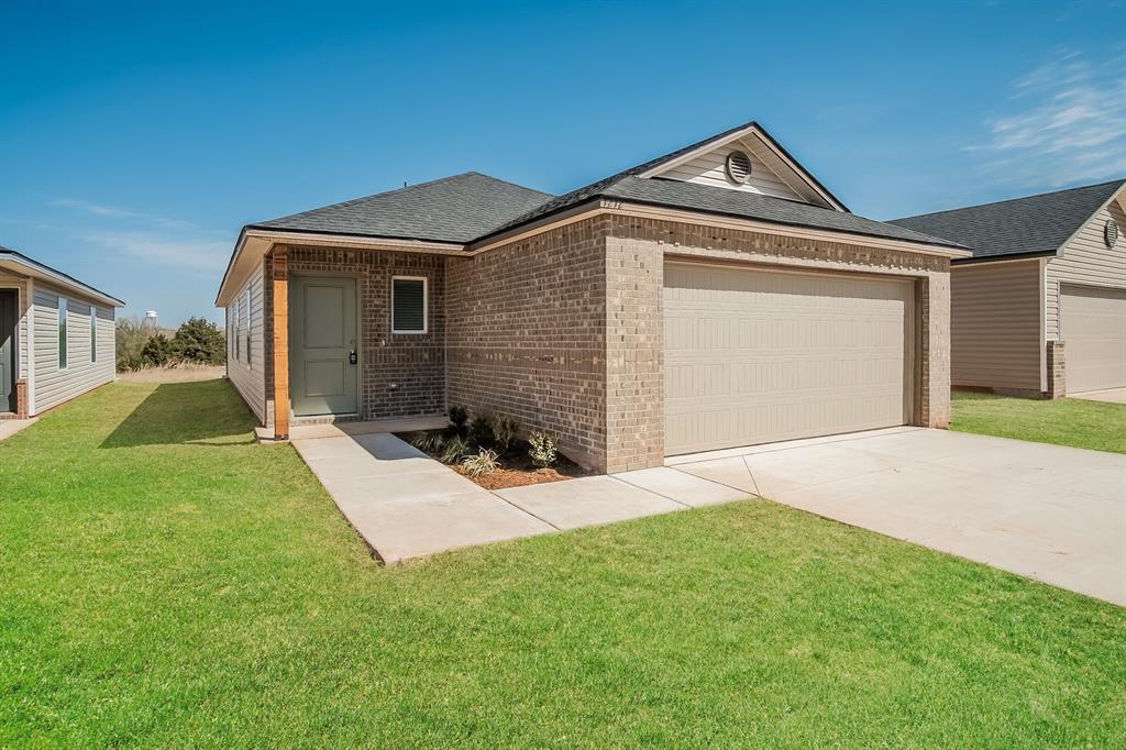 1212 Guthrie Farms Boulevard Property Photo 2