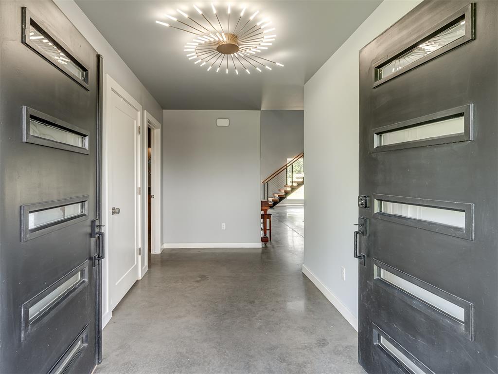 14668 Circle Drive Property Photo 3