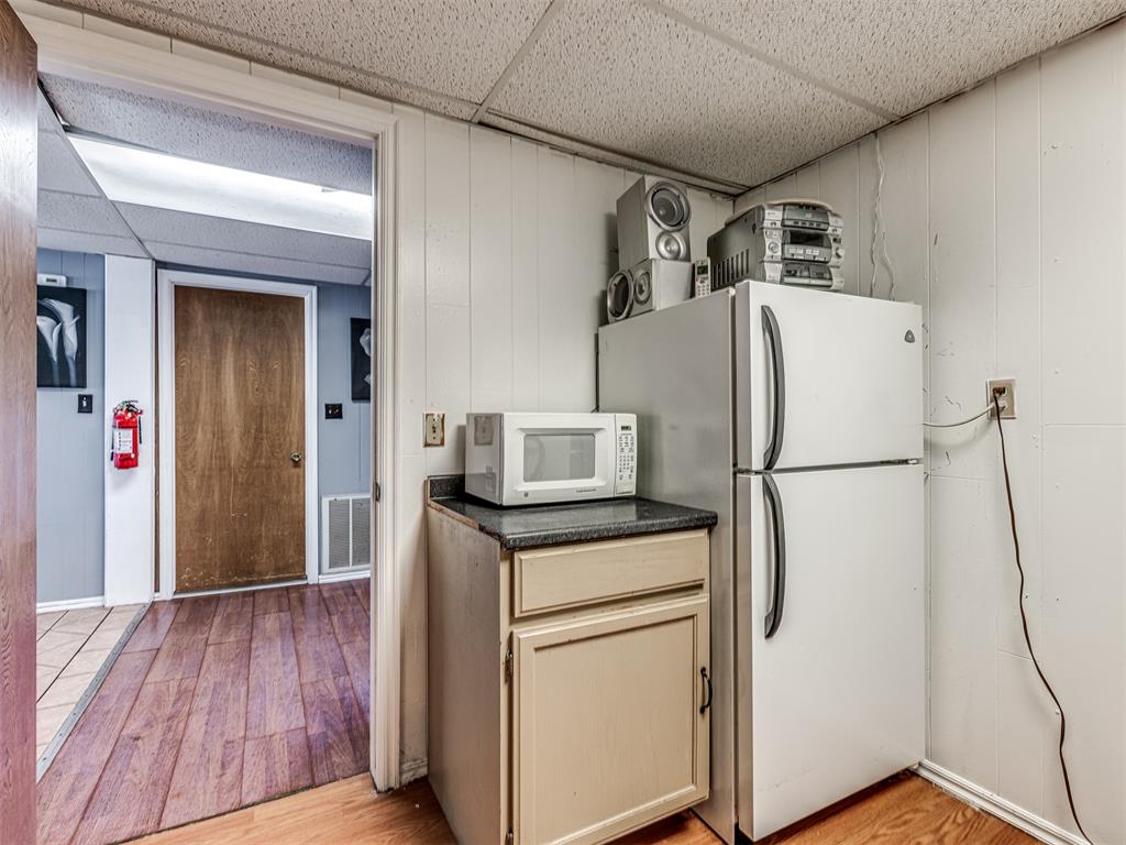 2000 S Midwest Boulevard Property Photo 11