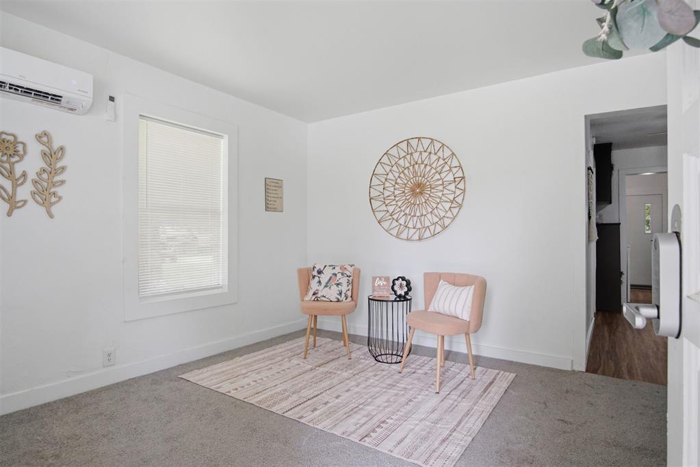 1412 S Evans Avenue Property Photo 3