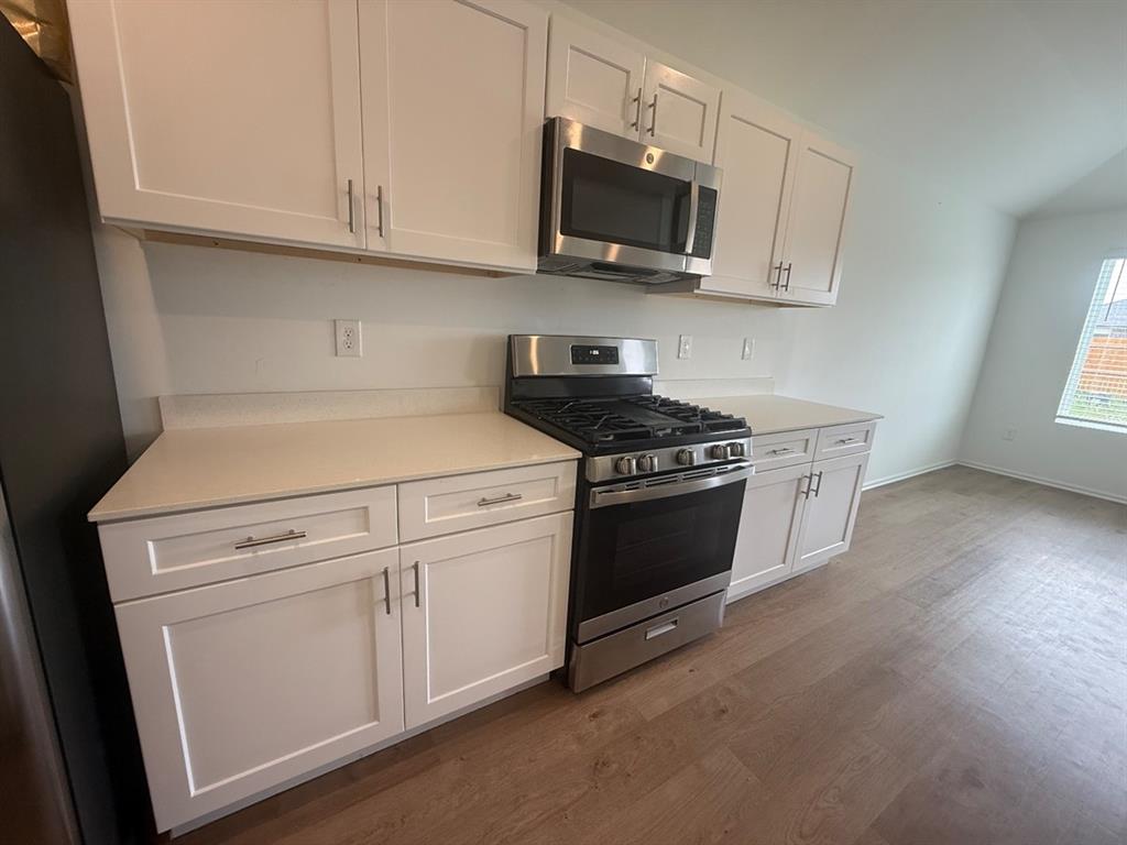 16213 Maroon Drive Property Photo 10