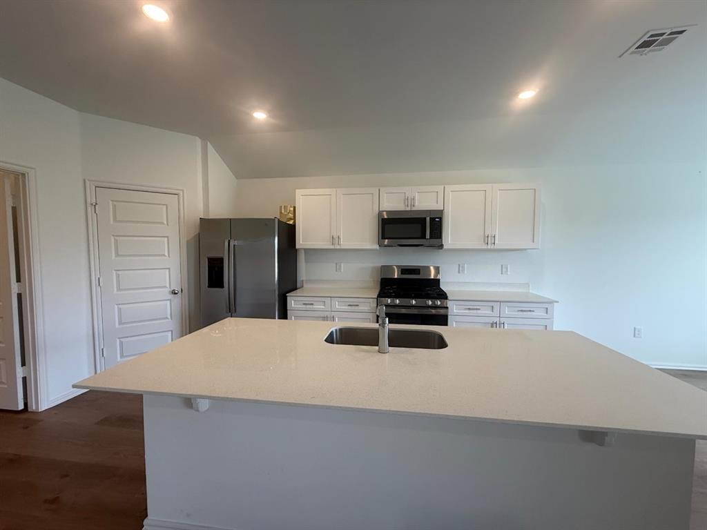 16213 Maroon Drive Property Photo 13
