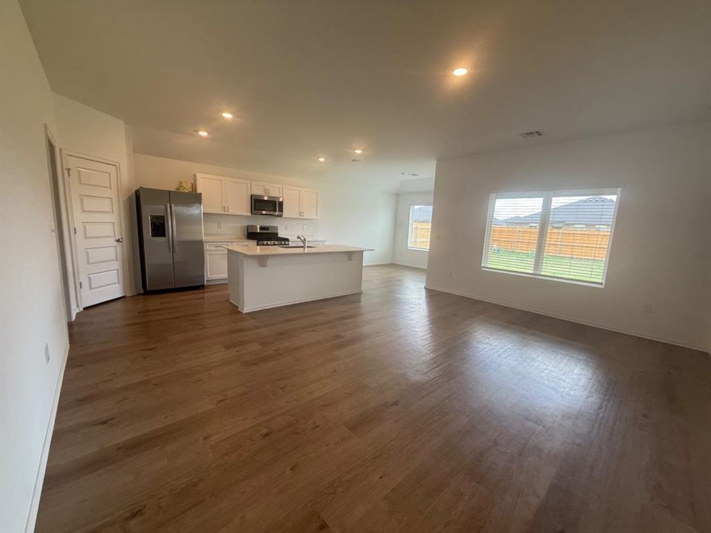 16213 Maroon Drive Property Photo 14