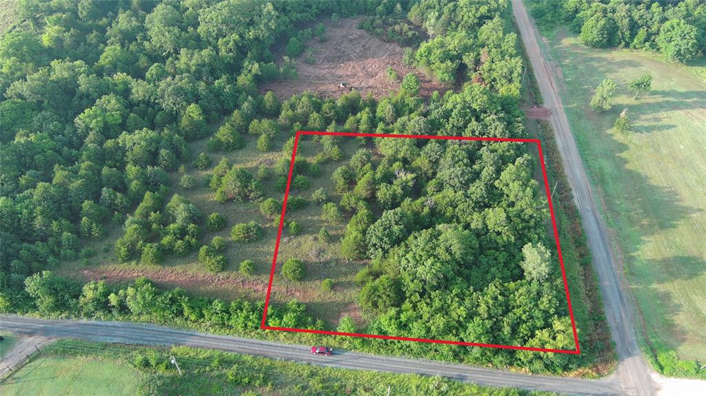 1 1050 Road Property Photo 4