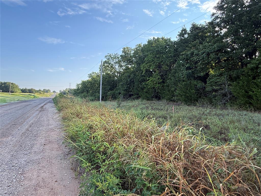 1 1050 Road Property Photo 9
