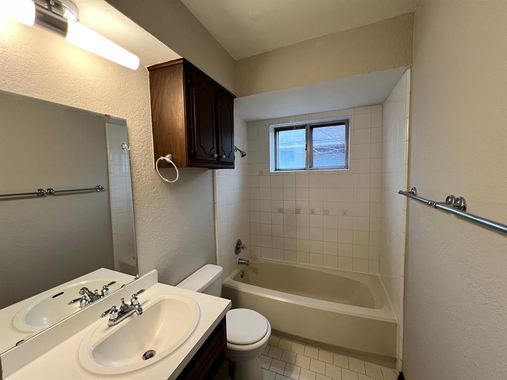 752 W Forest Drive Property Photo 13