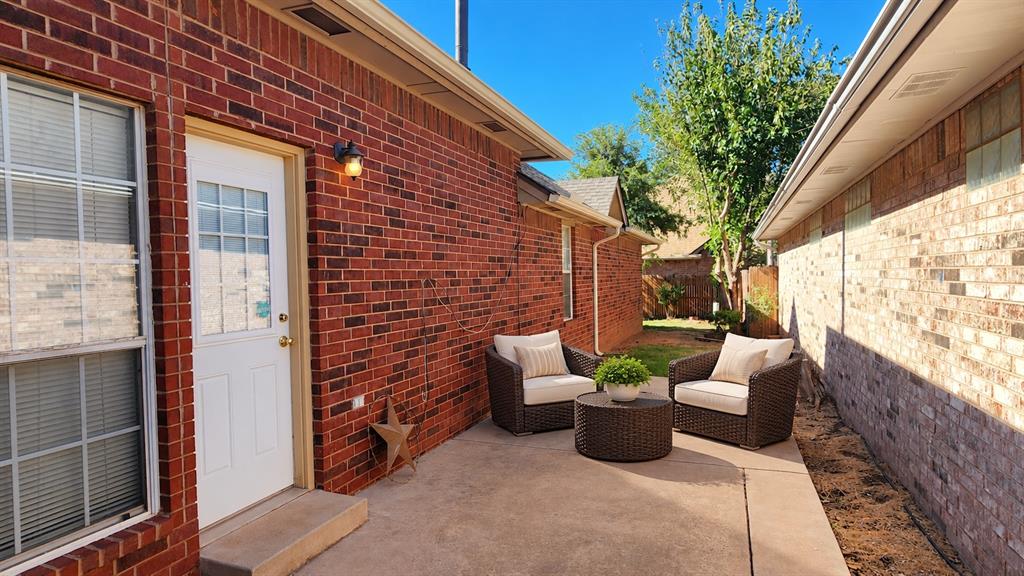 13821 Pawnee Drive Property Photo 33