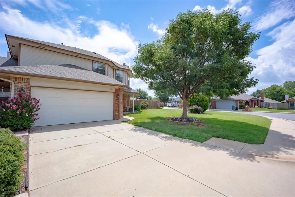 336 Lariat Circle Property Photo 3