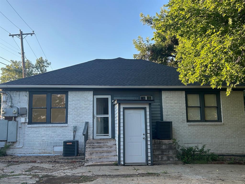726 Nw 25th Street Property Photo 6