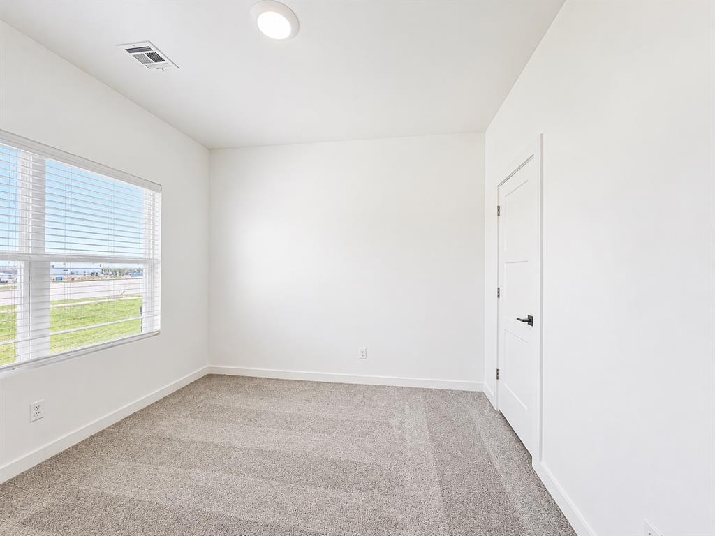 18021 Anthem Boulevard Property Photo 16