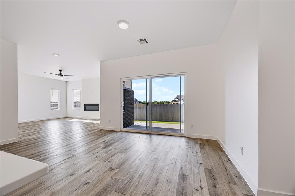 4209 Nw 180th Street Property Photo 11