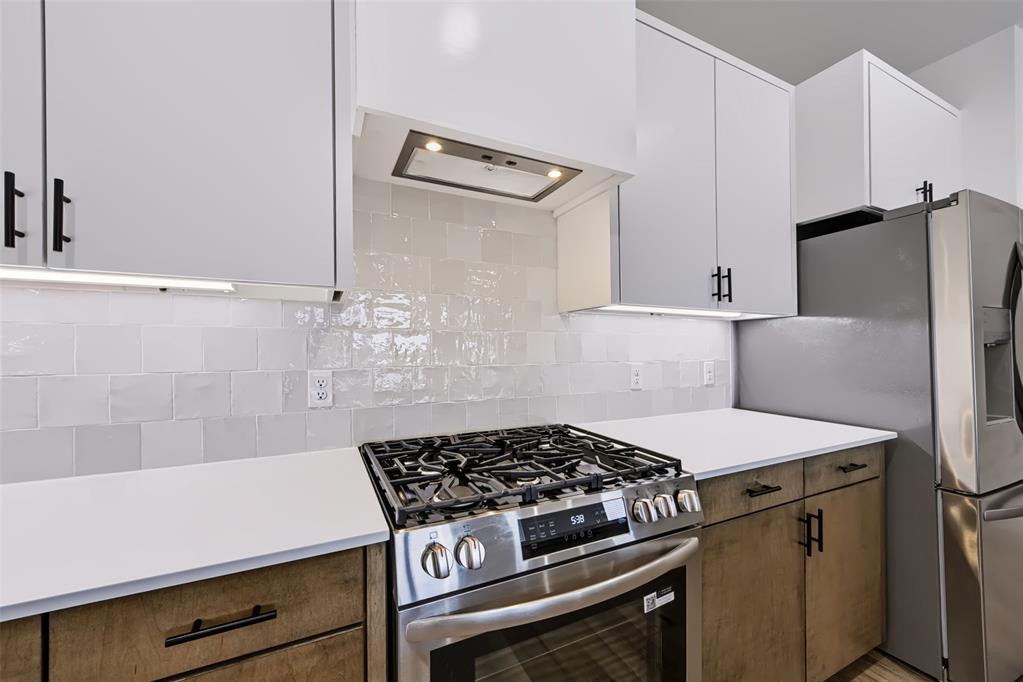 4209 Nw 180th Street Property Photo 16