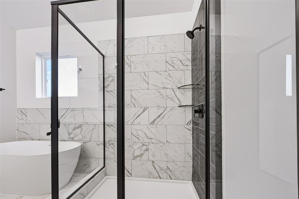 4209 Nw 180th Street Property Photo 24