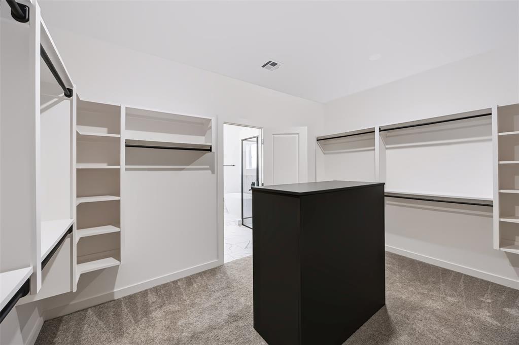 4209 Nw 180th Street Property Photo 28