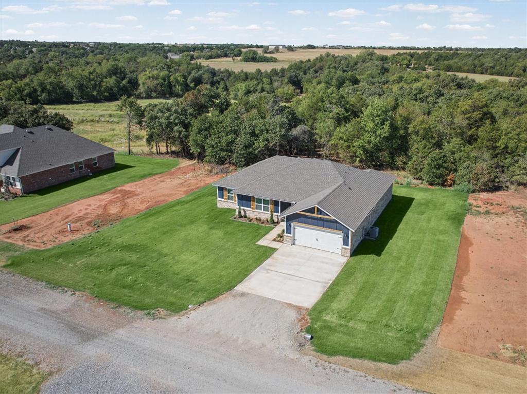 464 Cumberland Drive Property Photo 3