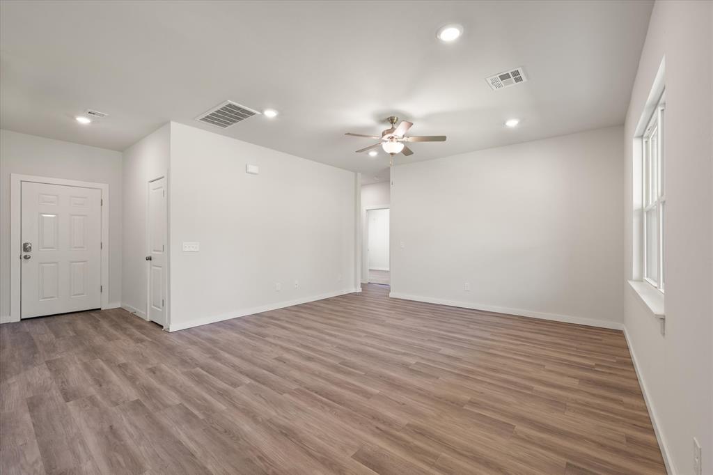 464 Cumberland Drive Property Photo 6