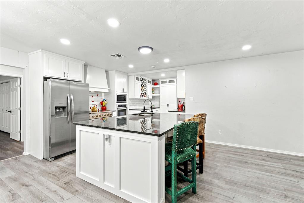 7405 Clayton Drive Property Photo 4