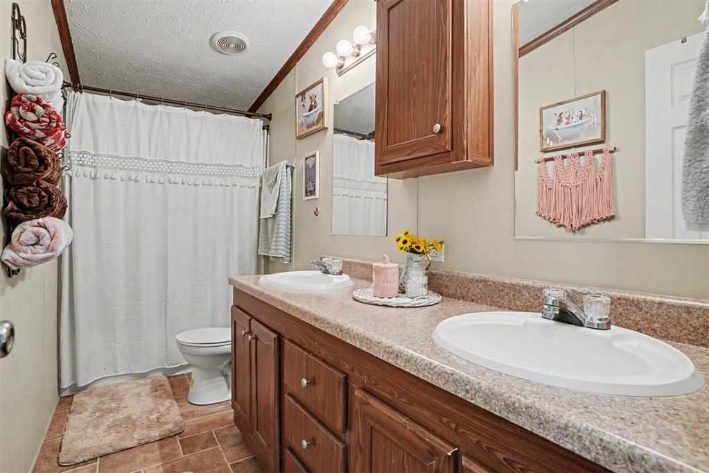10716 N 2010 Road Property Photo 25