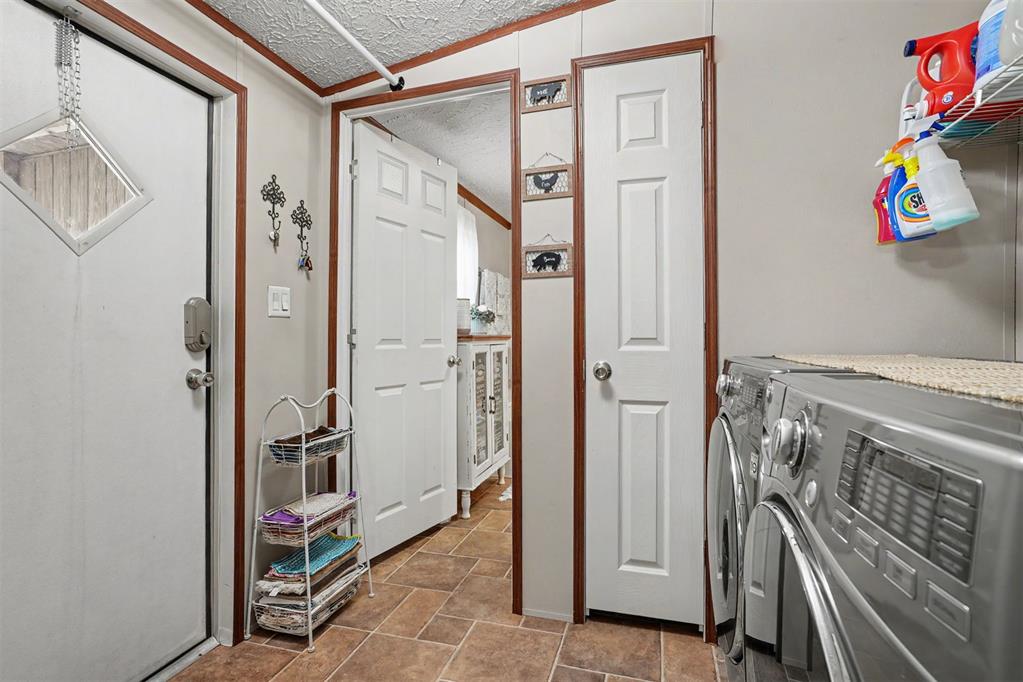 10716 N 2010 Road Property Photo 29