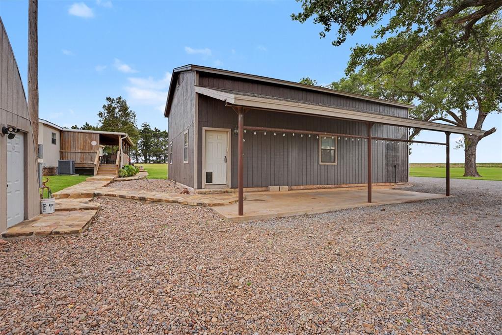 10716 N 2010 Road Property Photo 35