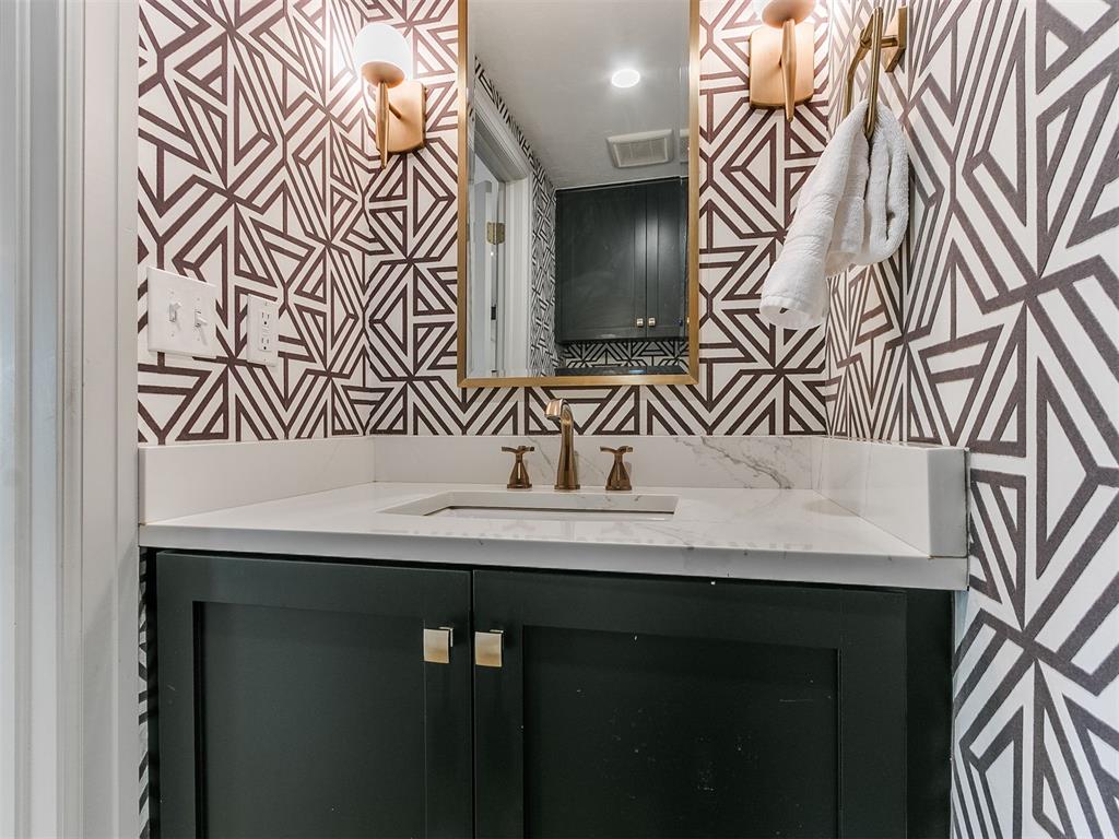 1201 Glenbrook Drive 5 Property Photo 17