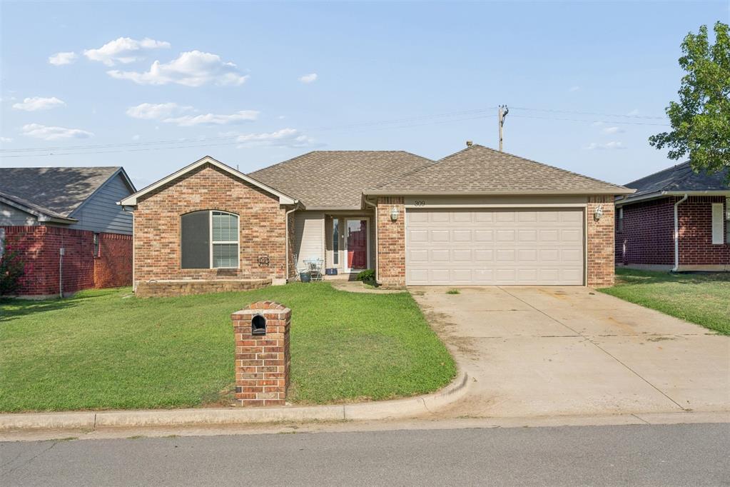 309 Bradgate Drive Property Photo 1
