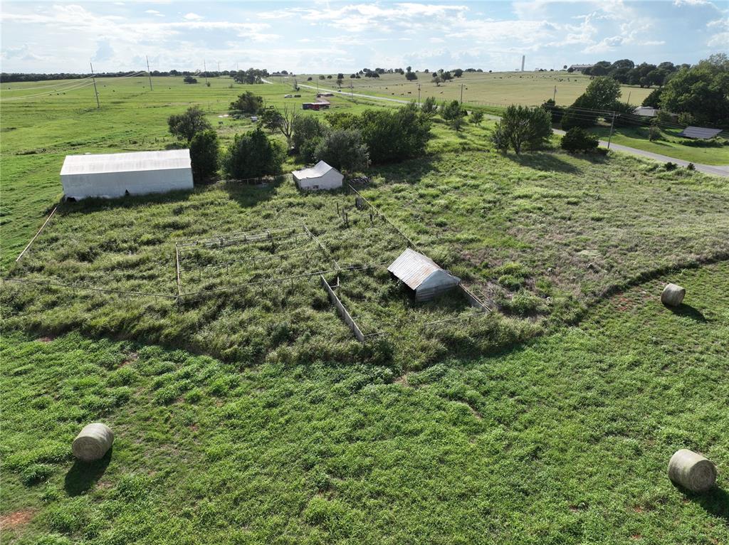 251 County Road 1370 Property Photo 23