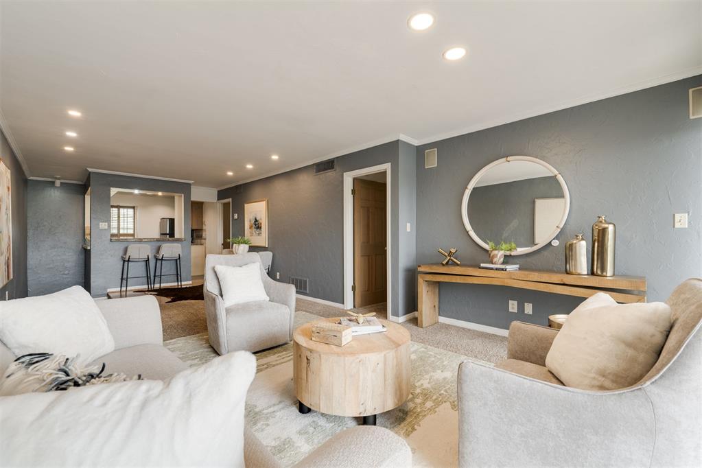 6000 N Brookline Avenue 62 Property Photo 1