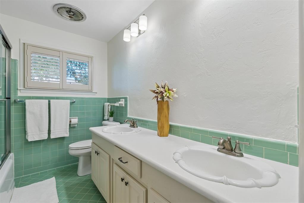 2316 Nw 56th Terrace Property Photo 34