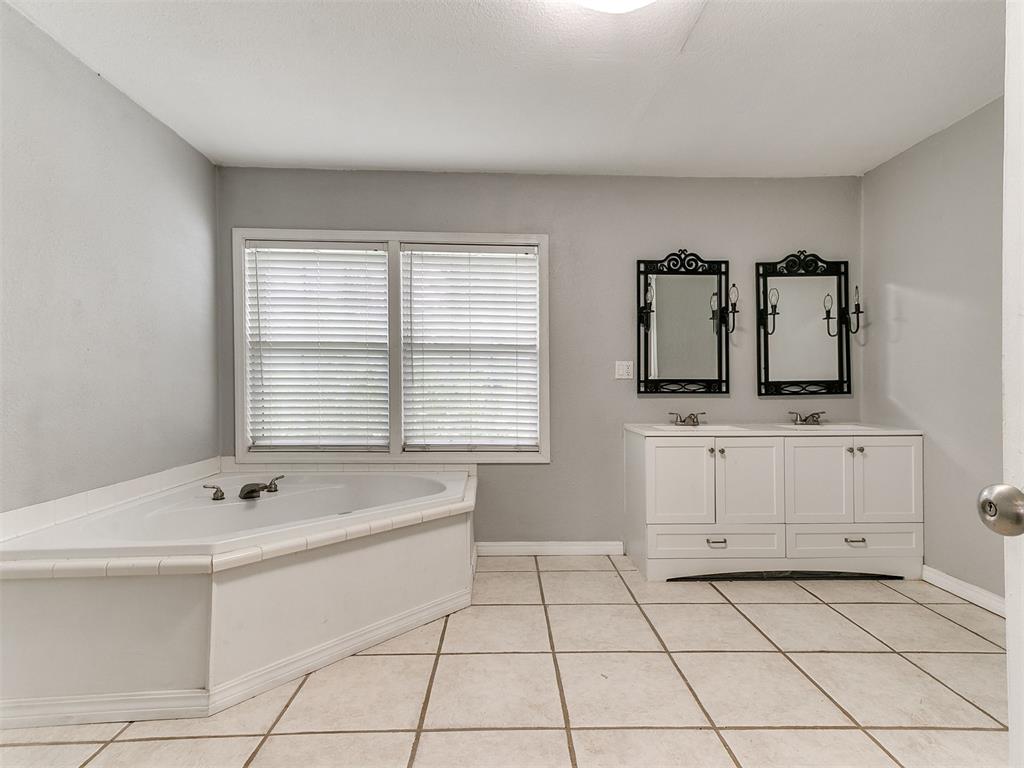 30305 Hardesty Road Property Photo 18