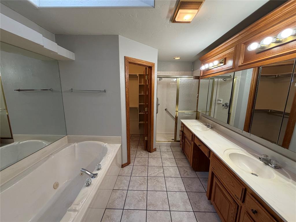 4209 Nw 143rd Street Property Photo 32