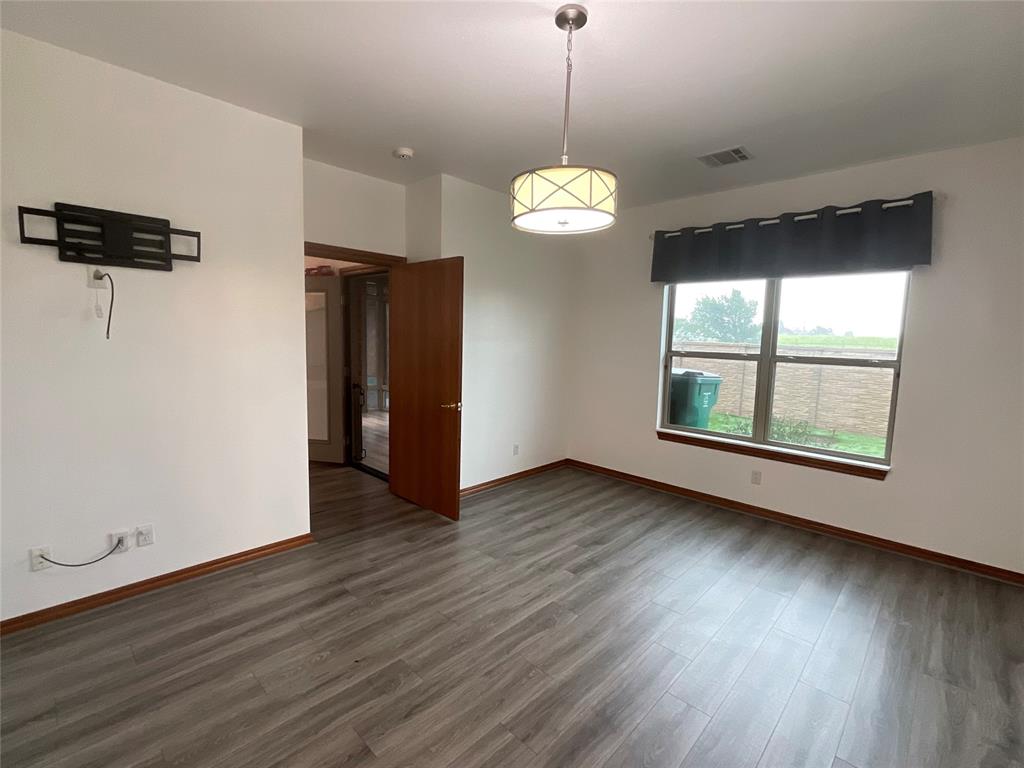 9208 Roadrunner Avenue Property Photo 14