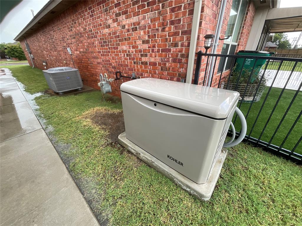 9208 Roadrunner Avenue Property Photo 37