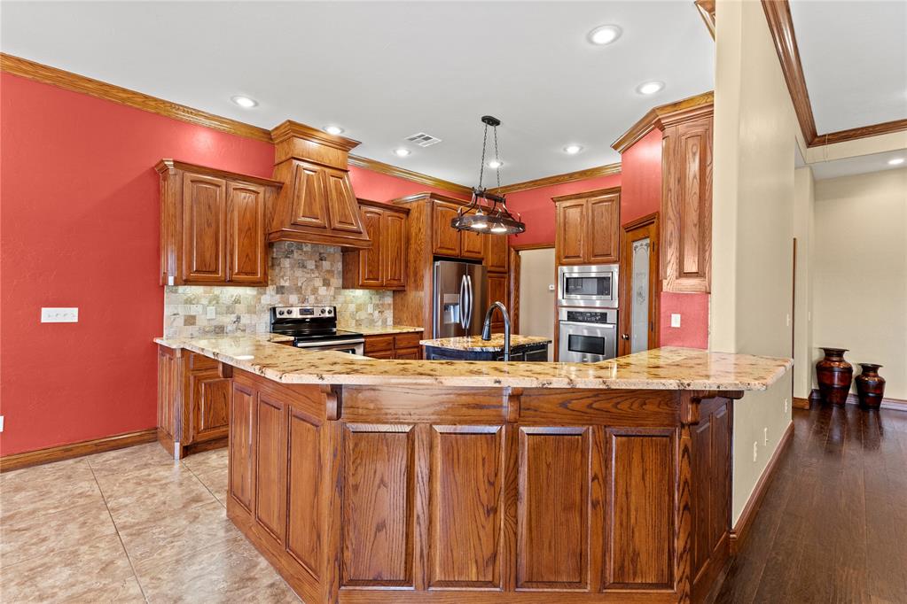 3525 Callaway Drive Property Photo 9