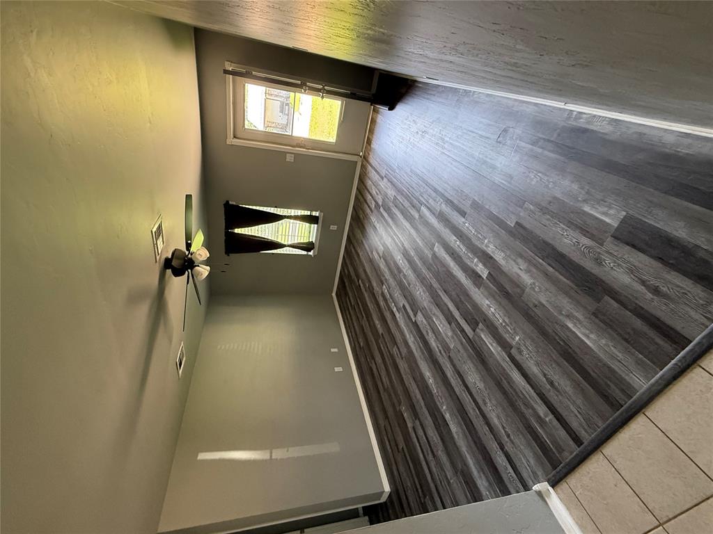304 Liza Lane Property Photo 3
