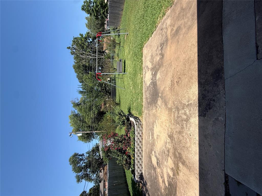 304 Liza Lane Property Photo 17