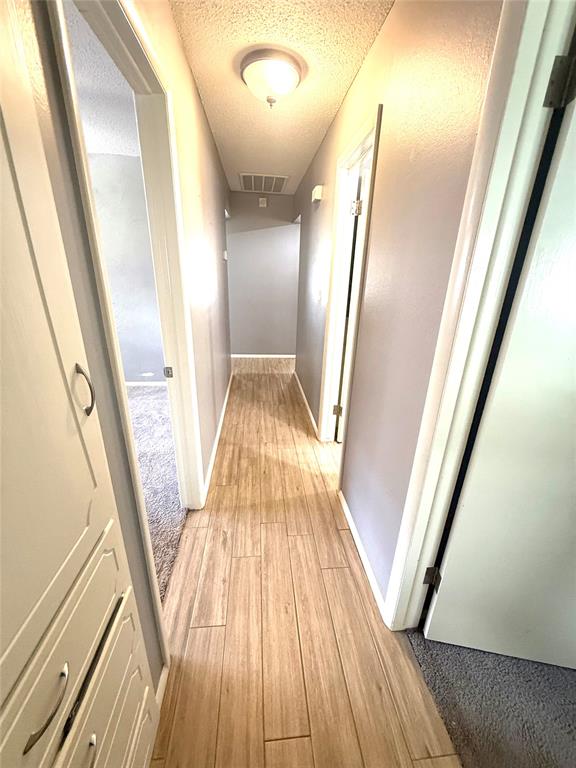 7304 S Douglas Place Property Photo 7