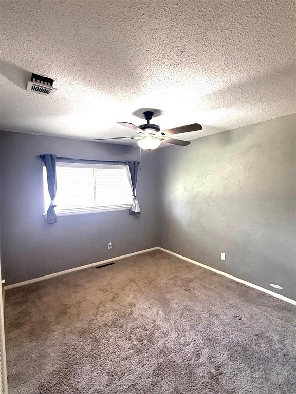 7304 S Douglas Place Property Photo 14