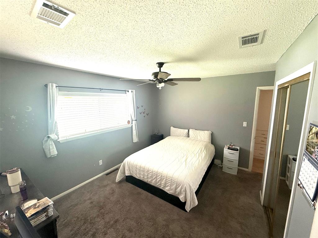 7304 S Douglas Place Property Photo 16