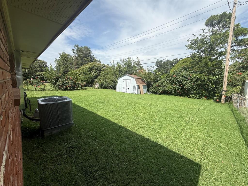 7304 S Douglas Place Property Photo 21