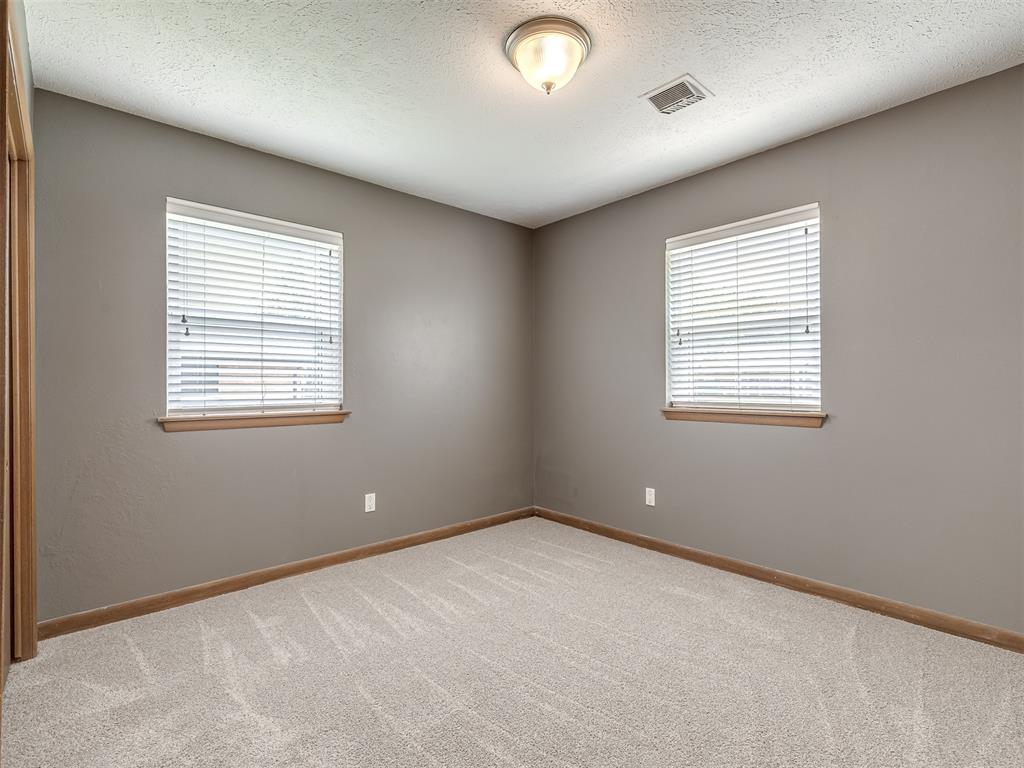 2717 Plymouth Lane Property Photo 32