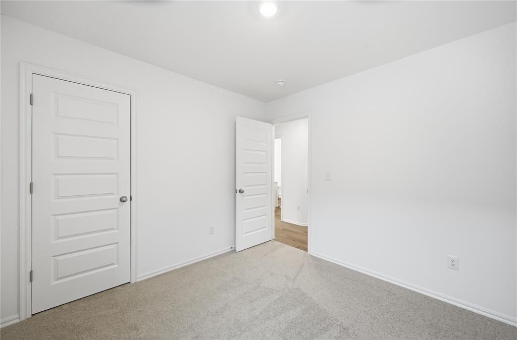 1205 Saddle Drive Property Photo 10