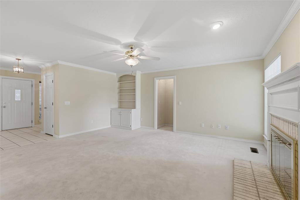 4737 Hemlock Circle Property Photo 8