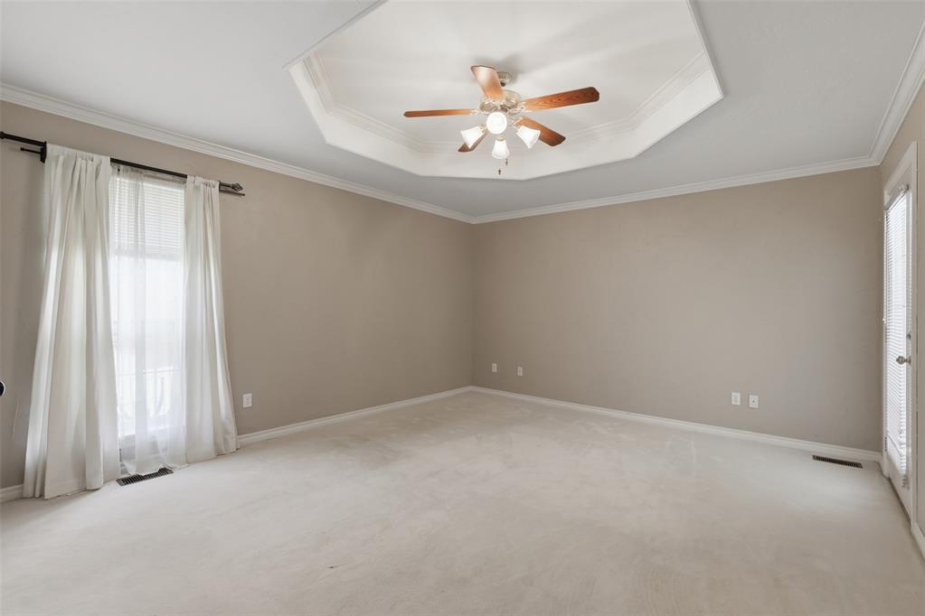 4737 Hemlock Circle Property Photo 18