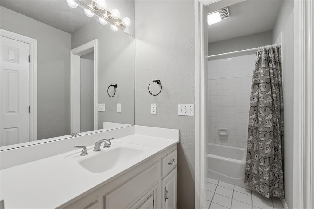 4737 Hemlock Circle Property Photo 29