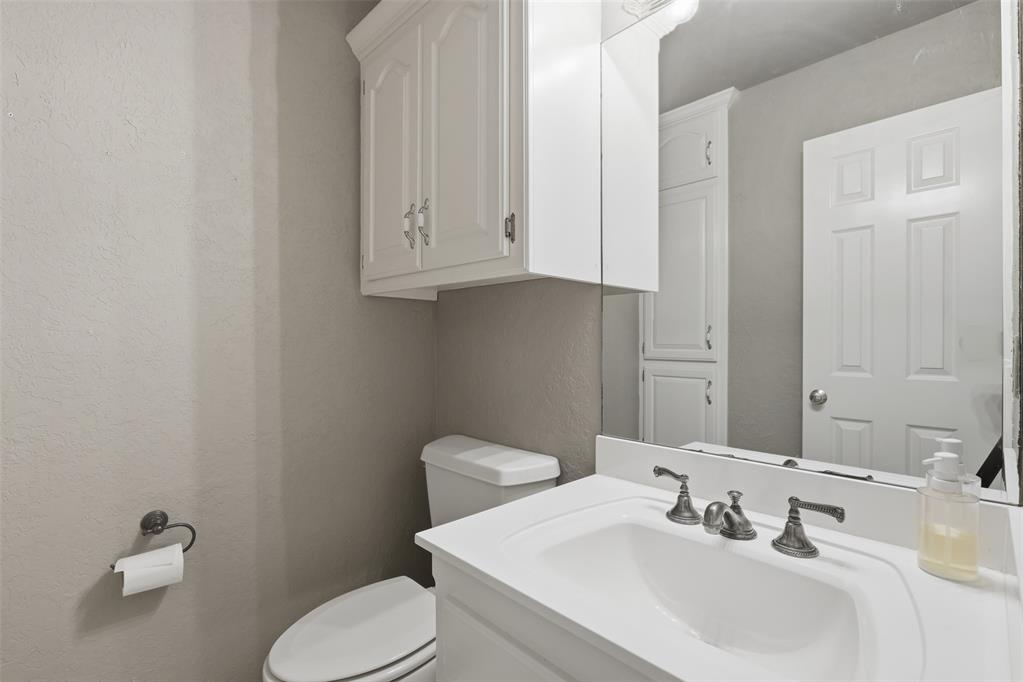 4737 Hemlock Circle Property Photo 30