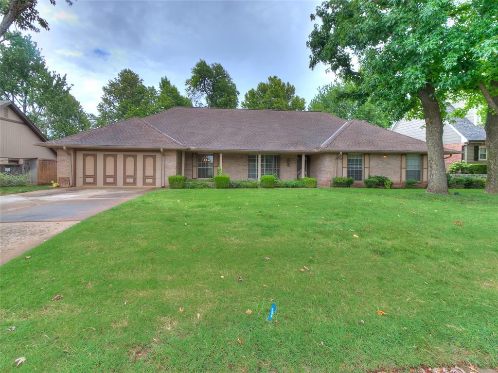 106 N Trail Ridge Road Property Photo 1